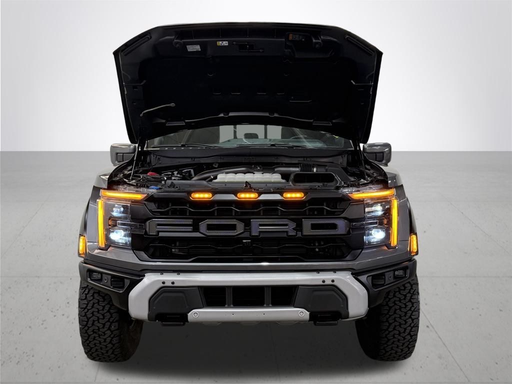 2025 Ford F-150 Raptor photo 4