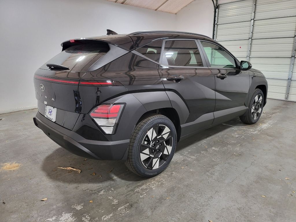 2024 Hyundai Kona SEL 4