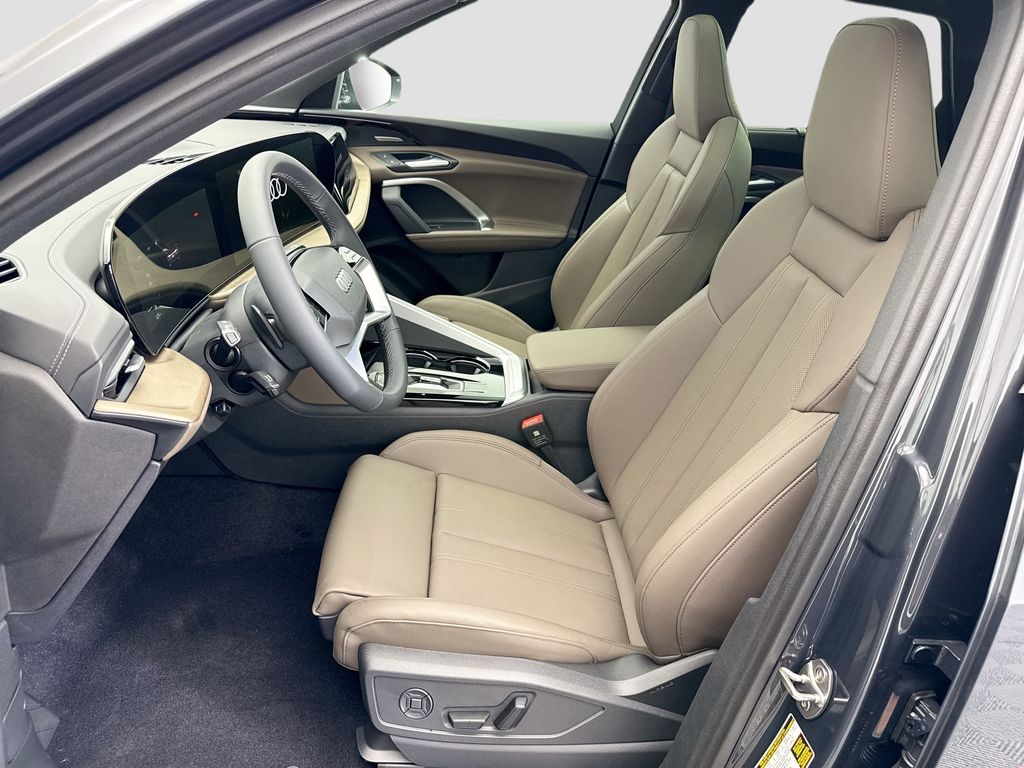 Thumbnail: 2025 Audi Q5 - 18