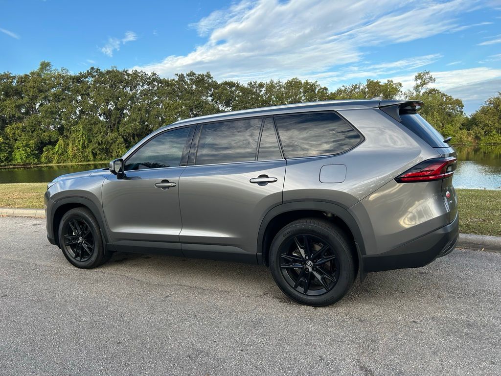 Thumbnail: 2025 Toyota Grand Highlander - 3