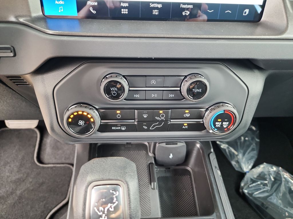 2025 Ford Bronco photo
