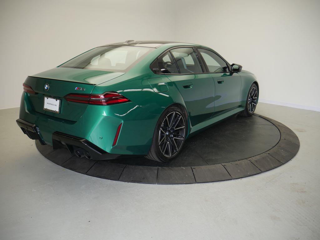 Thumbnail: 2026 BMW M5 - 7