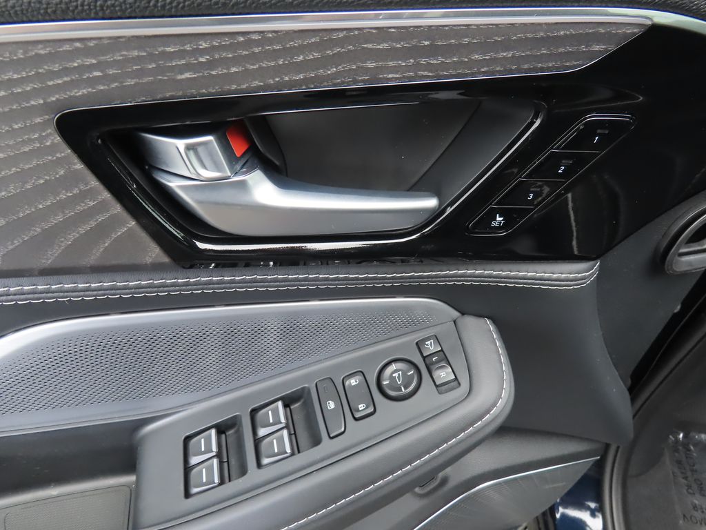 2025 Acura MDX Advance 23
