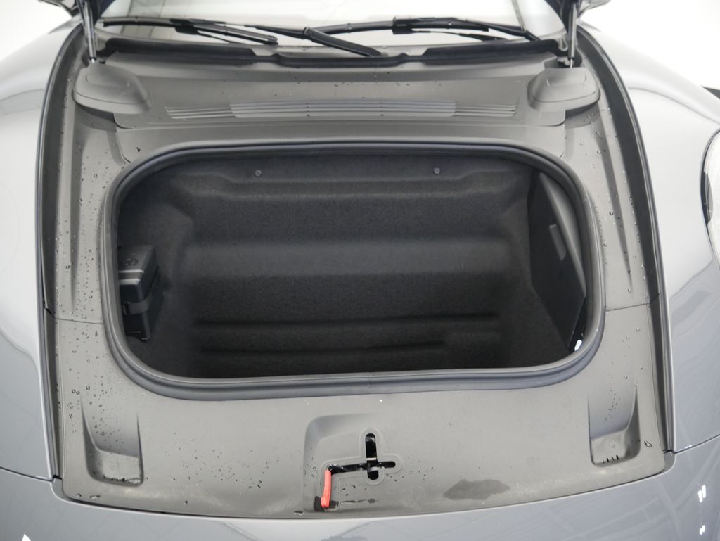 Thumbnail: 2026 Porsche 911 - 12