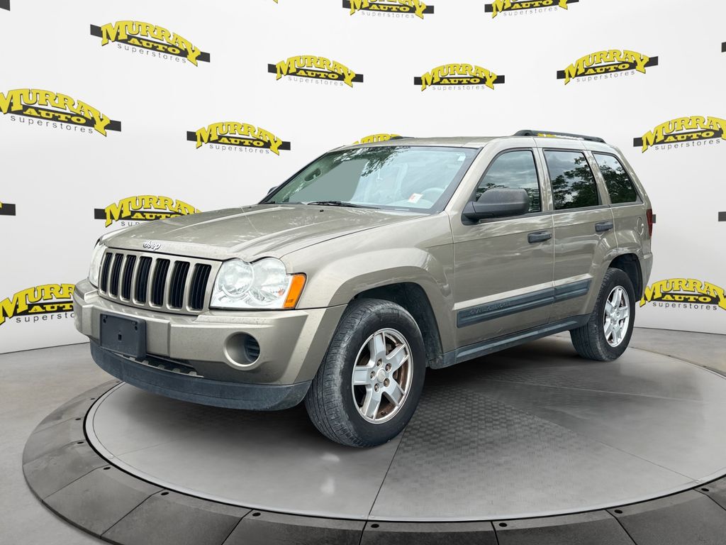 Brown (Light Khaki Metallic Clearcoat) 2006 Jeep Grand Cherokee Laredo SUV / Crossover Rear-Wheel Drive 5-Speed Automatic