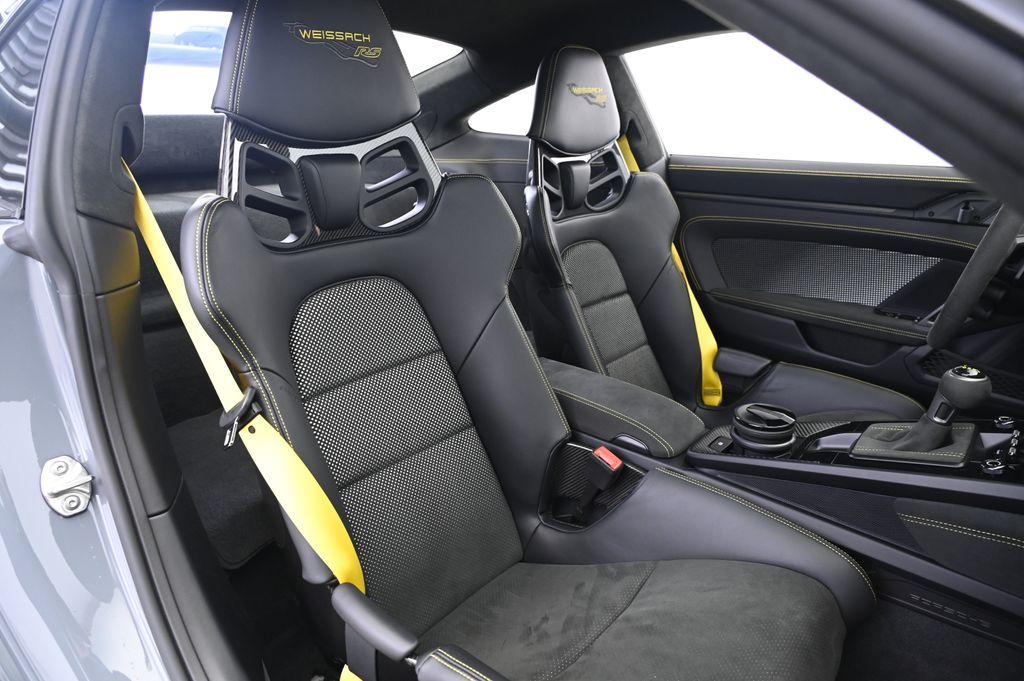 Thumbnail: 2024 Porsche 911 - 19