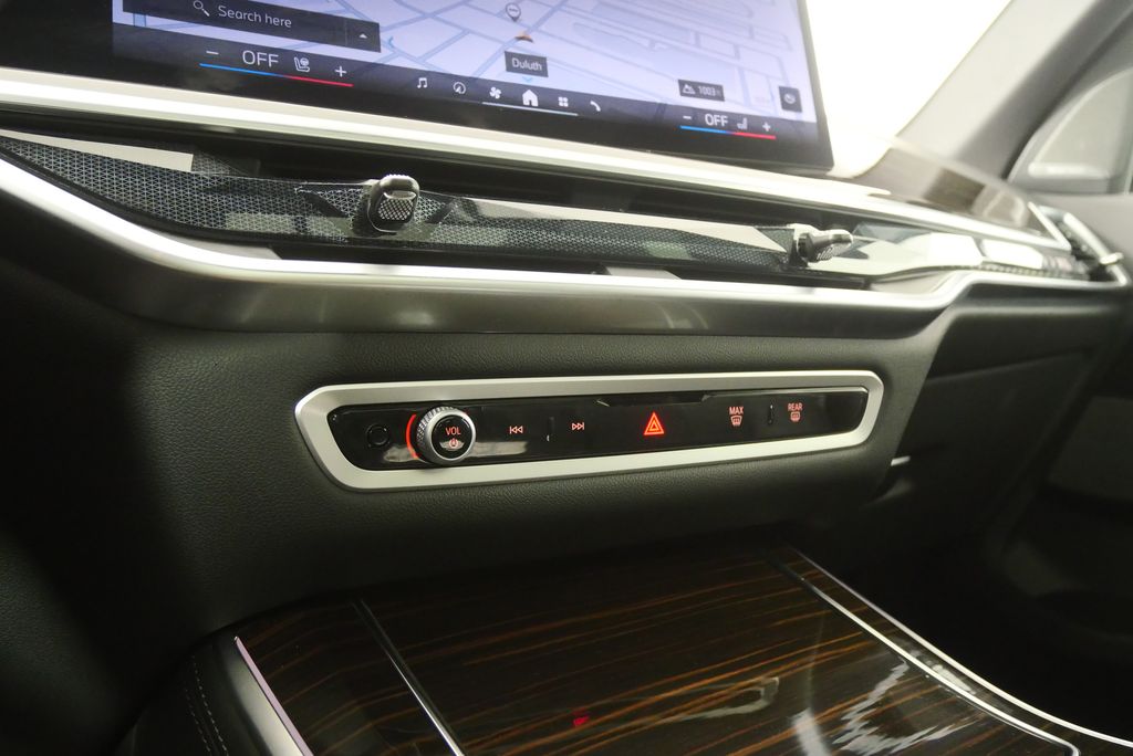 Thumbnail: 2026 BMW X5 - 27