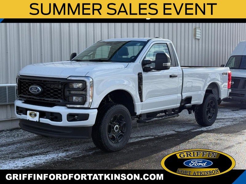 Oxford White 2026 Ford F-250 Super Duty Pickup Truck Four-Wheel Drive Automatic