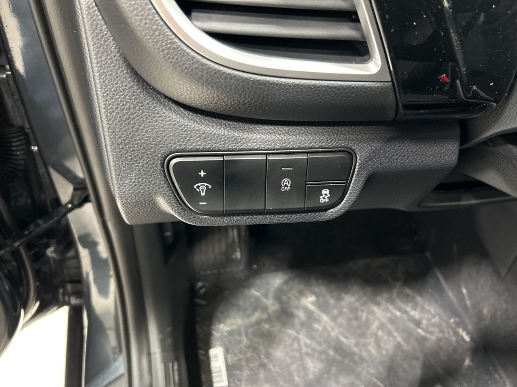 new 2026 Kia Seltos car, priced at $27,435