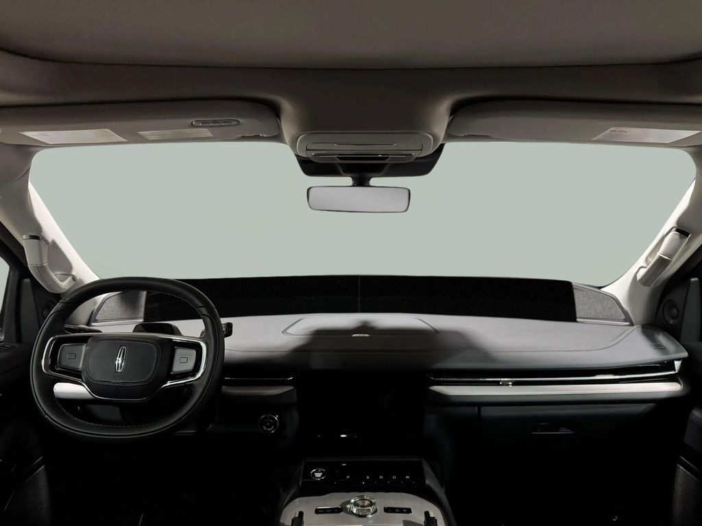 Certified Used 2025 Infinite Black Metallic Clearcoat Lincoln Reserve image 19