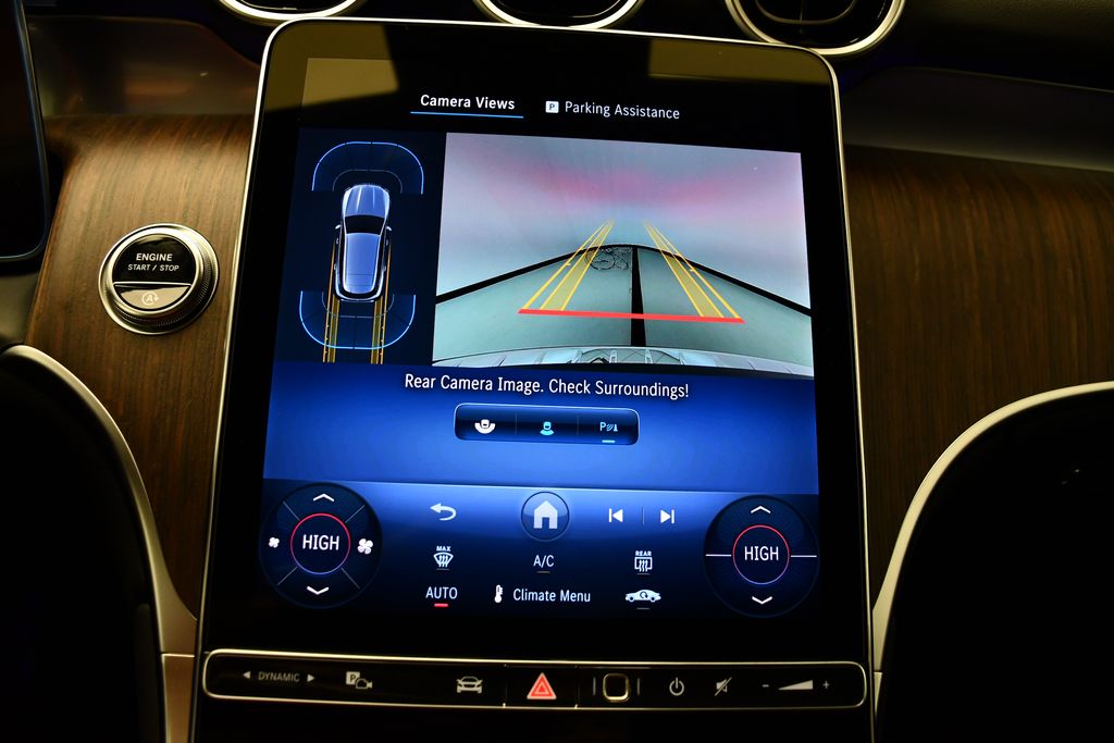 Thumbnail: 2025 Mercedes-Benz GLC - 26