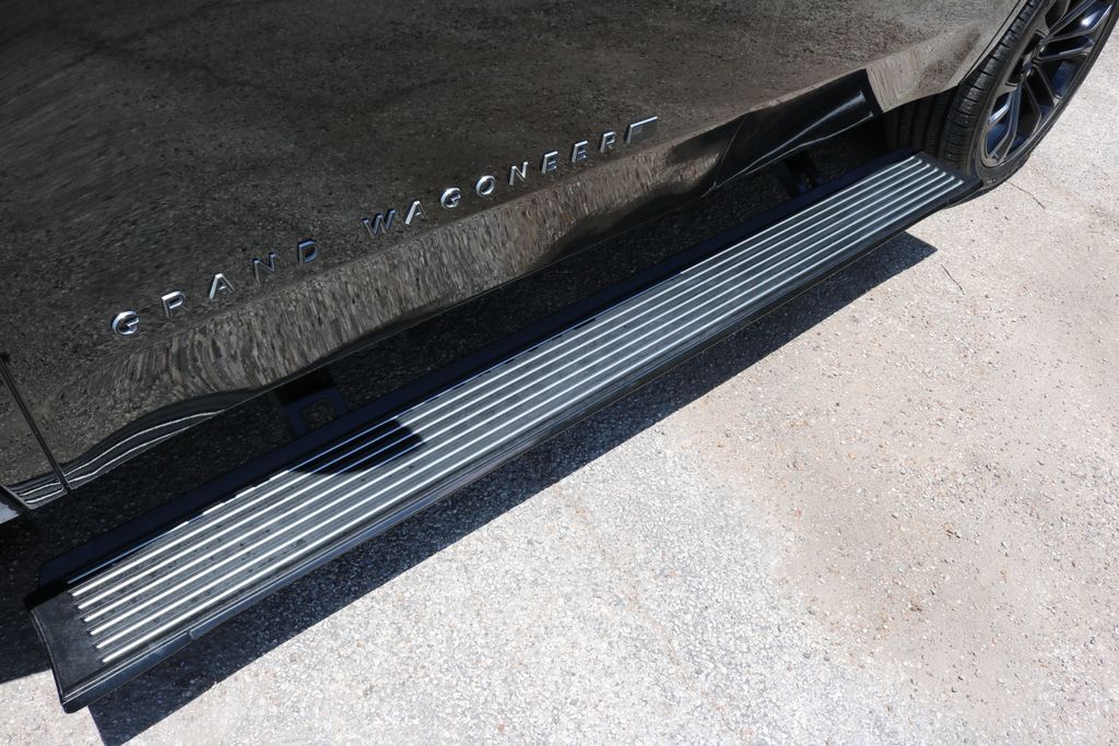 Used Car 2022 Jeep Grand Wagoneer  Series Ii For Sale Under $60,000 In Austin, Texas