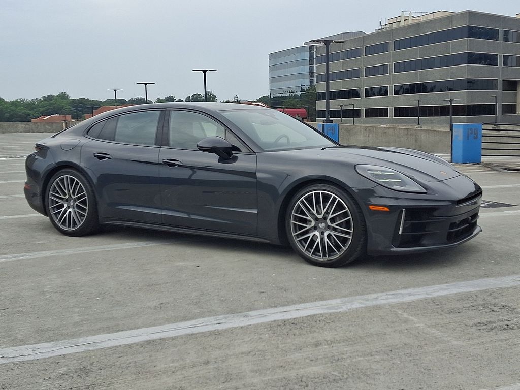 Thumbnail: 2024 Porsche Panamera - 7