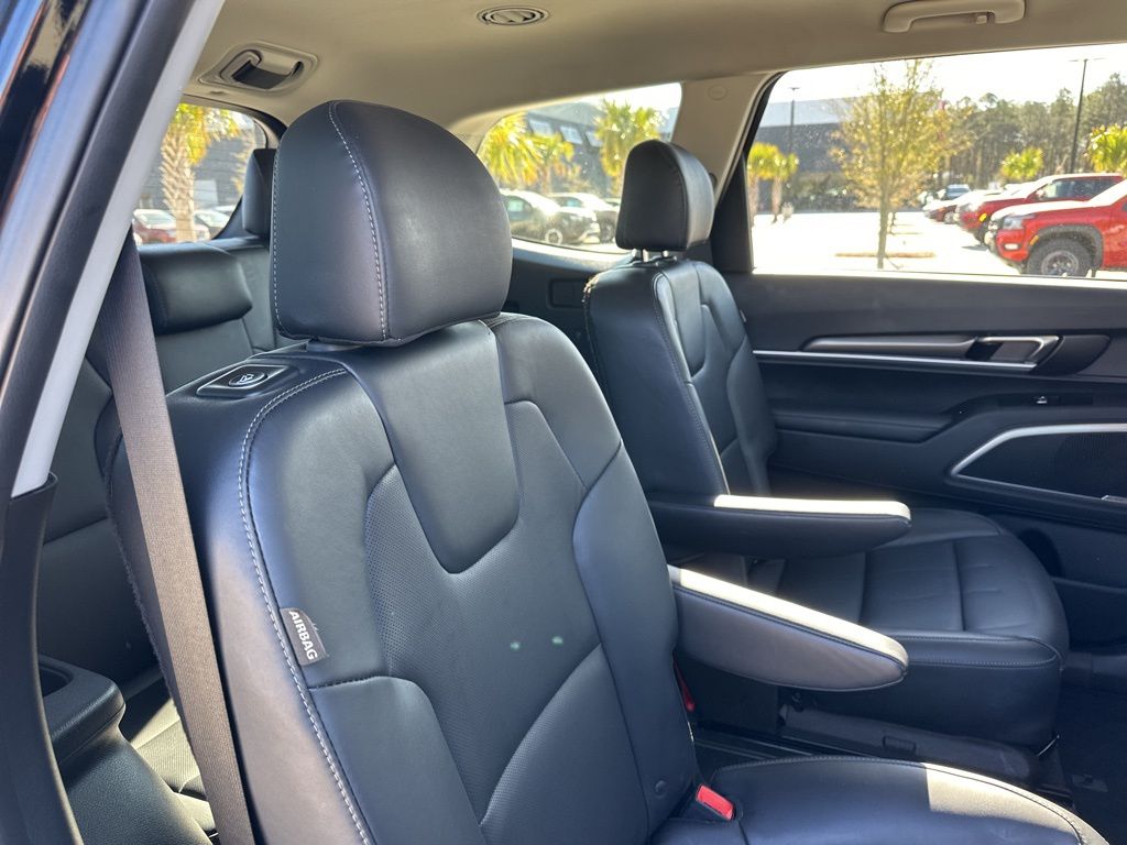 2023 Ebony Black Kia Telluride S AWD SUV