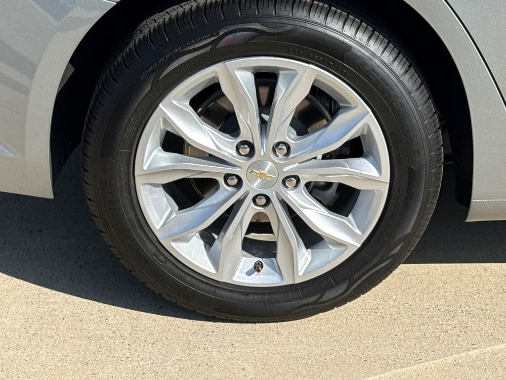 2024 Chevrolet Malibu 1LT - Photo 9