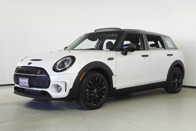 2024 MINI Cooper S Clubman Signature 2