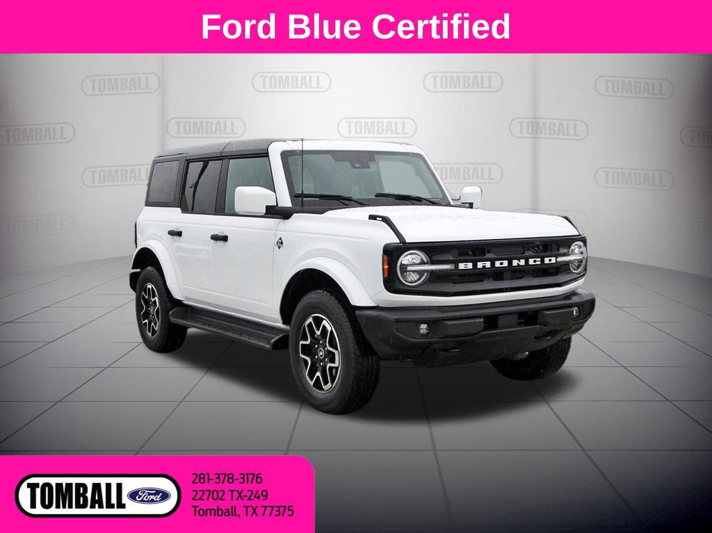 Oxford White 2026 Ford Bronco SUV / Crossover Four-Wheel Drive Automatic