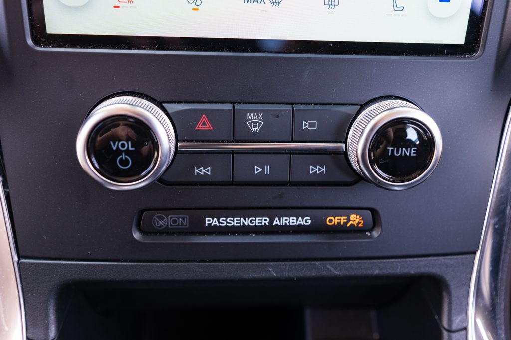 Used 2024 Ford Edge SUV