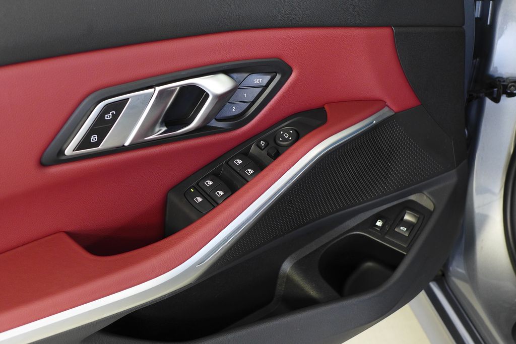 Thumbnail: 2023 BMW 3 Series - 12