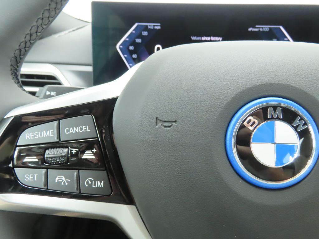 Thumbnail: 2025 BMW i4 - 11