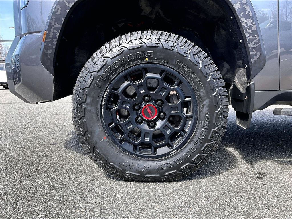 2023 Toyota Tundra Hybrid — photo 7