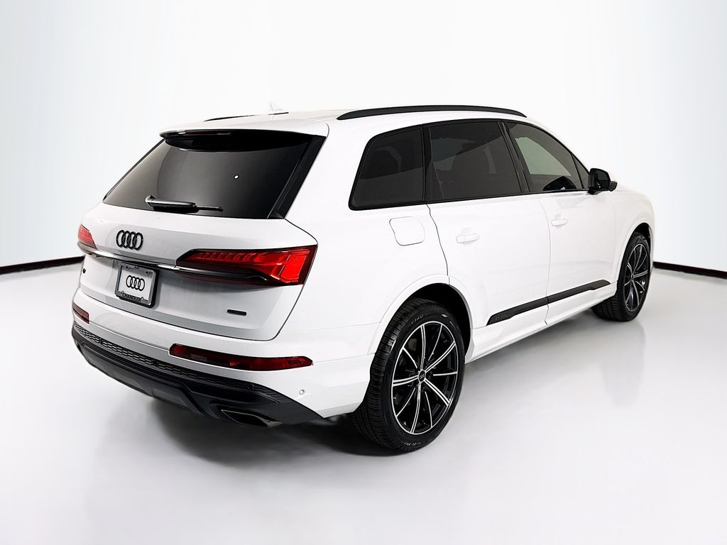 Thumbnail: 2026 Audi Q7 - 5