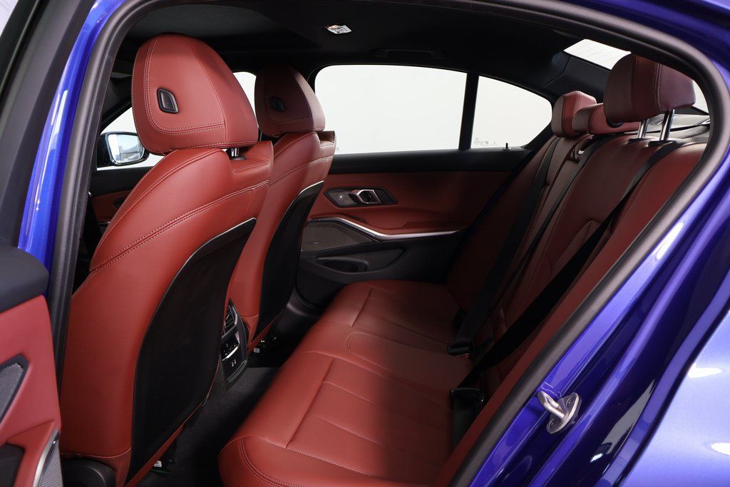 Thumbnail: 2025 BMW 3 Series - 6