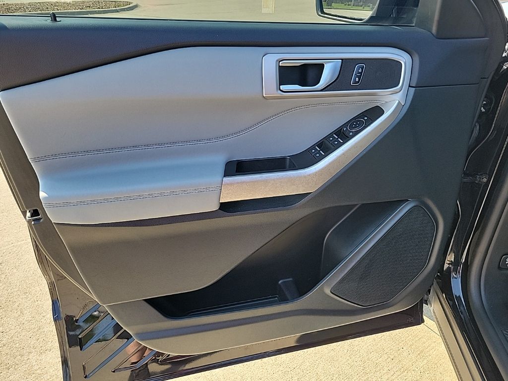 Used 2024 Ford Explorer SUV