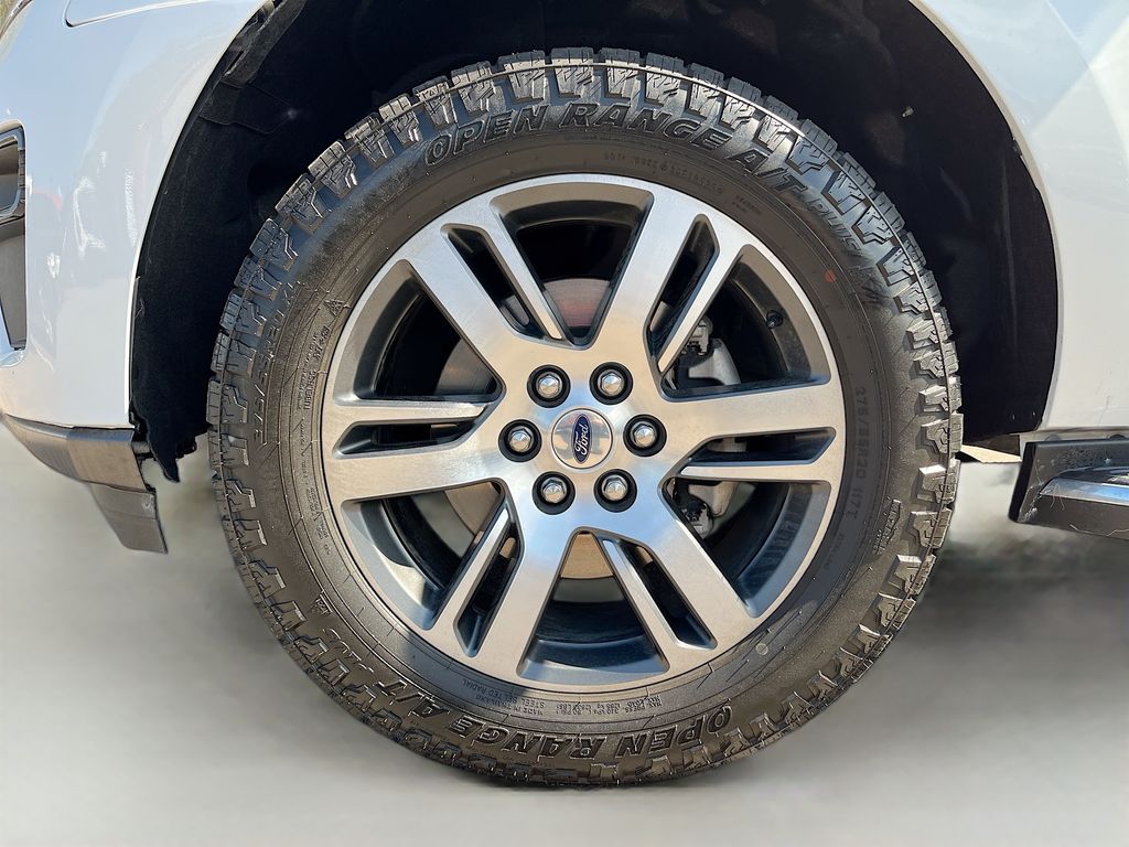 Used 2023 White Ford XLT image 33