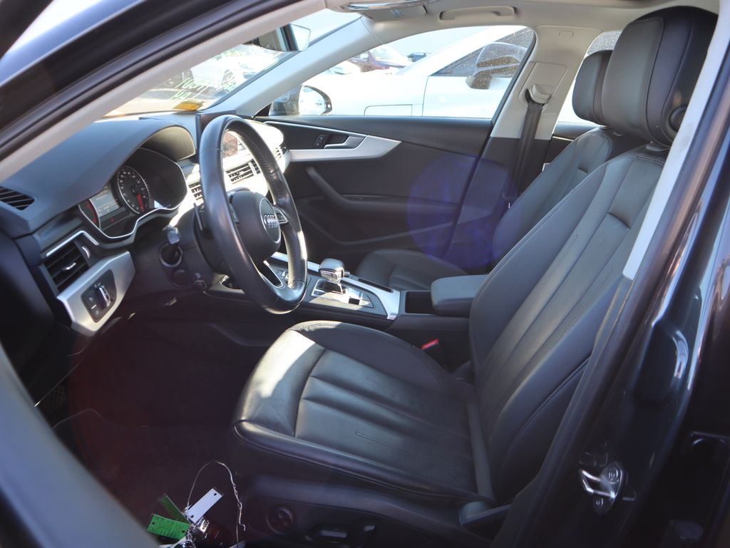 Thumbnail: 2017 Audi A4 - 9