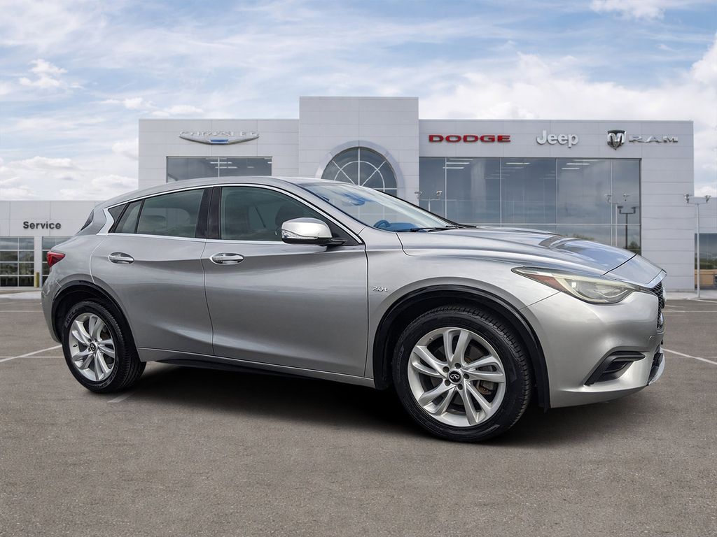 Blade Silver 2018 INFINITI QX30 FWD SUV / Crossover Front-Wheel Drive 7-Speed Automatic Overdrive