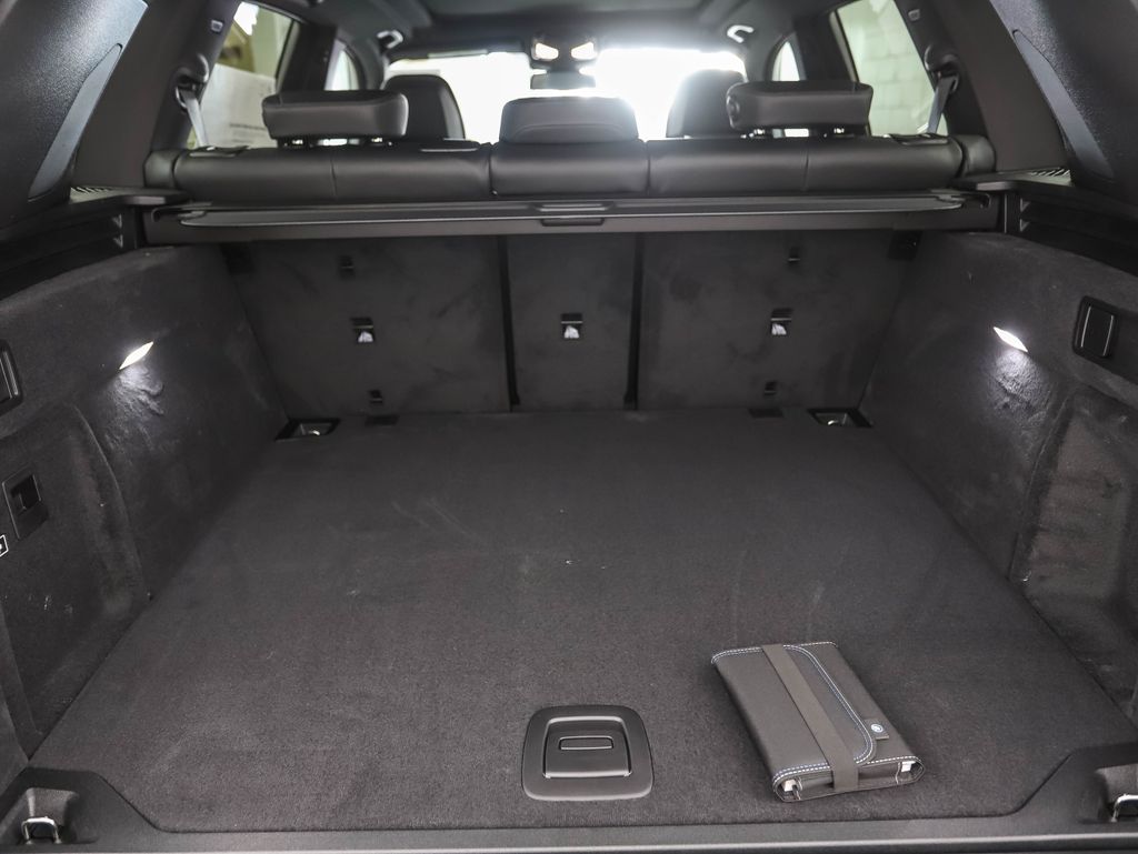 Thumbnail: 2026 BMW X5 - 23