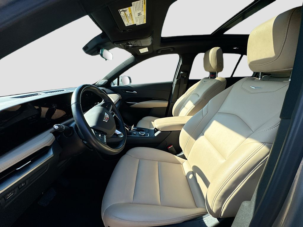 Used 2024 Silver Cadillac Luxury image 19
