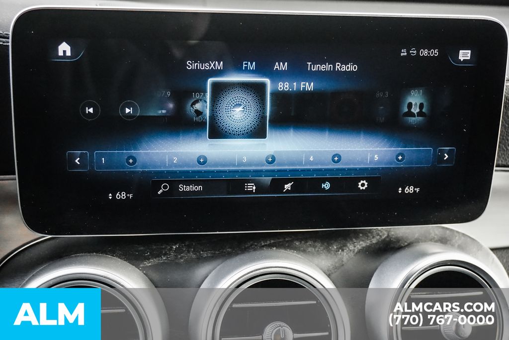 Used 2022  Mercedes-Benz GLC 300 Coupe image 40