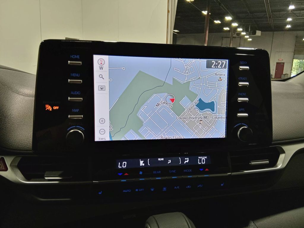 2022 Toyota Sienna XLE