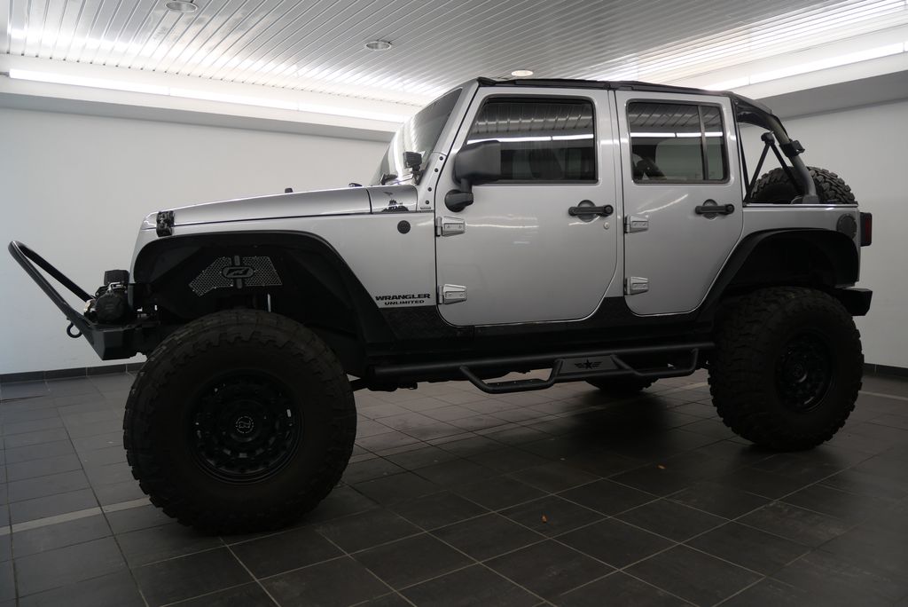 2013 Jeep Wrangler Unlimited Sport 2