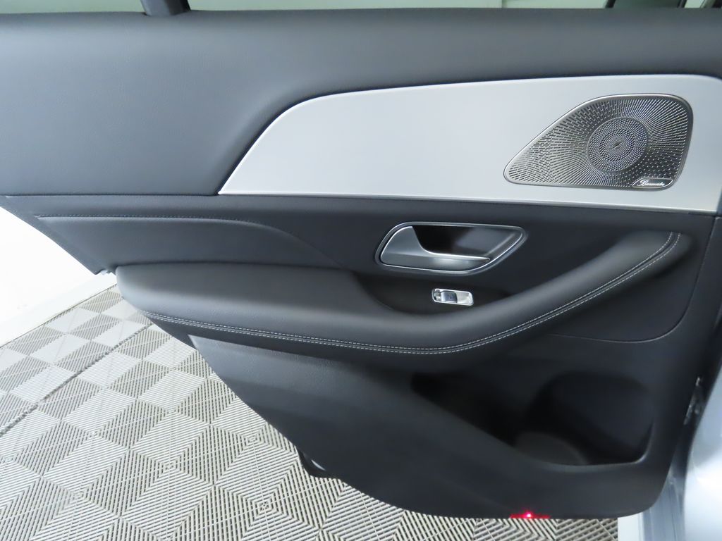 Thumbnail: 2026 Mercedes-Benz GLE - 28