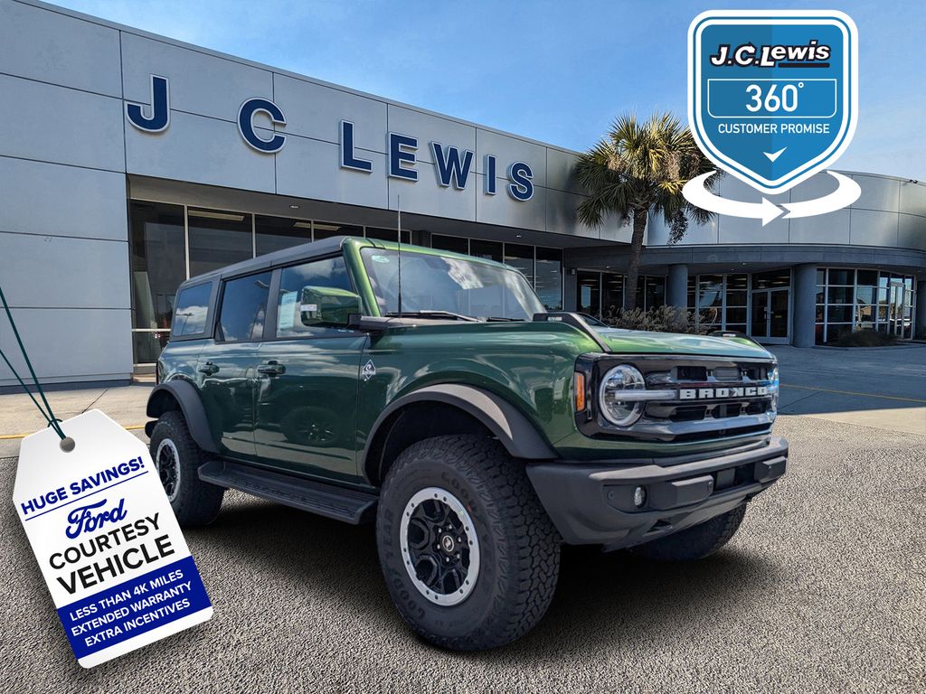 2025 Ford Bronco Outer Banks