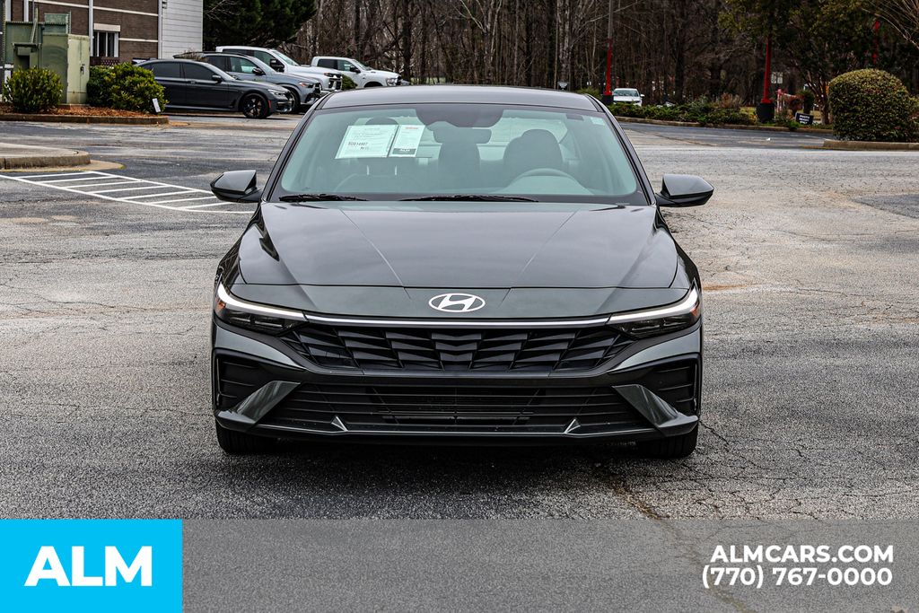 Used 2025 Gray Hyundai SE image 11