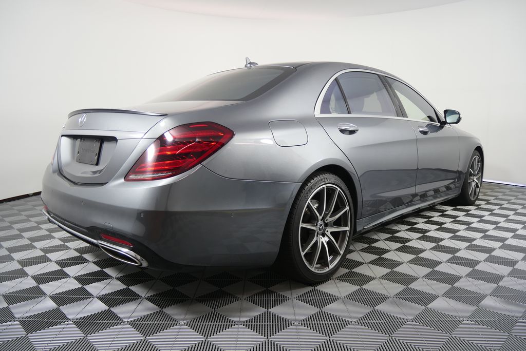 Thumbnail: 2019 Mercedes-Benz S-Class - 3