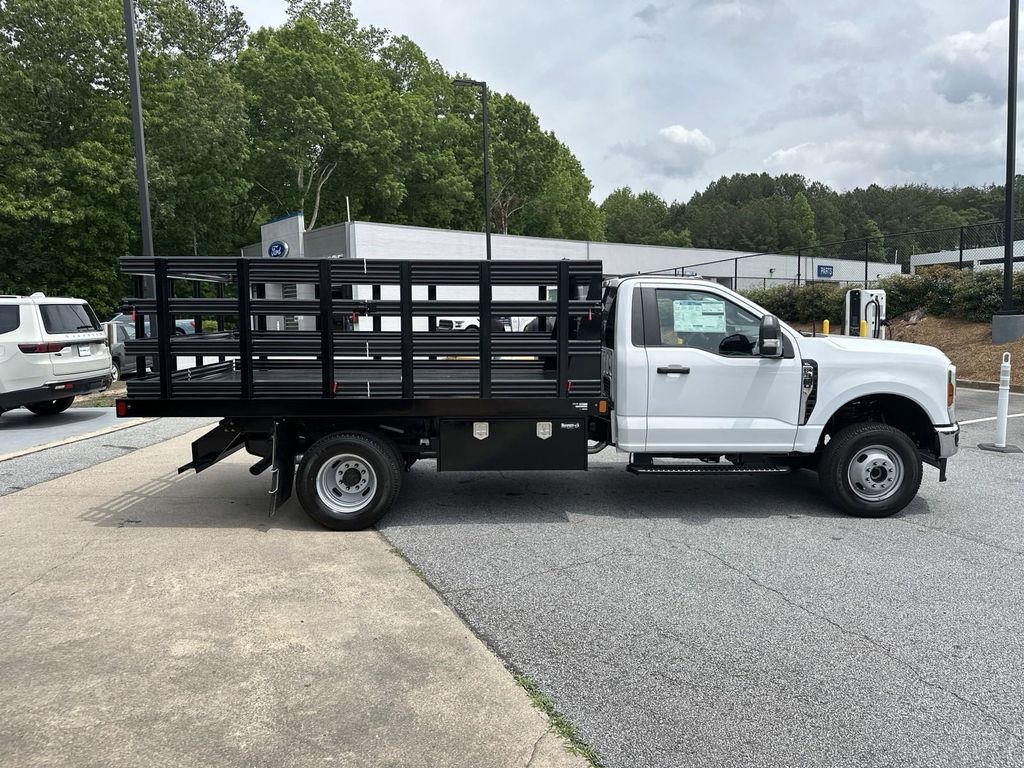 2024 Ford F-350SD XL 8