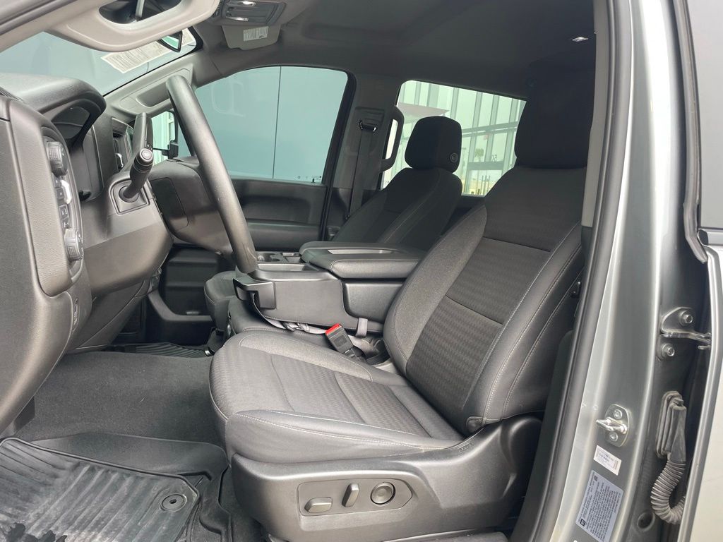 Used 2024 Gray Chevrolet Custom image 10