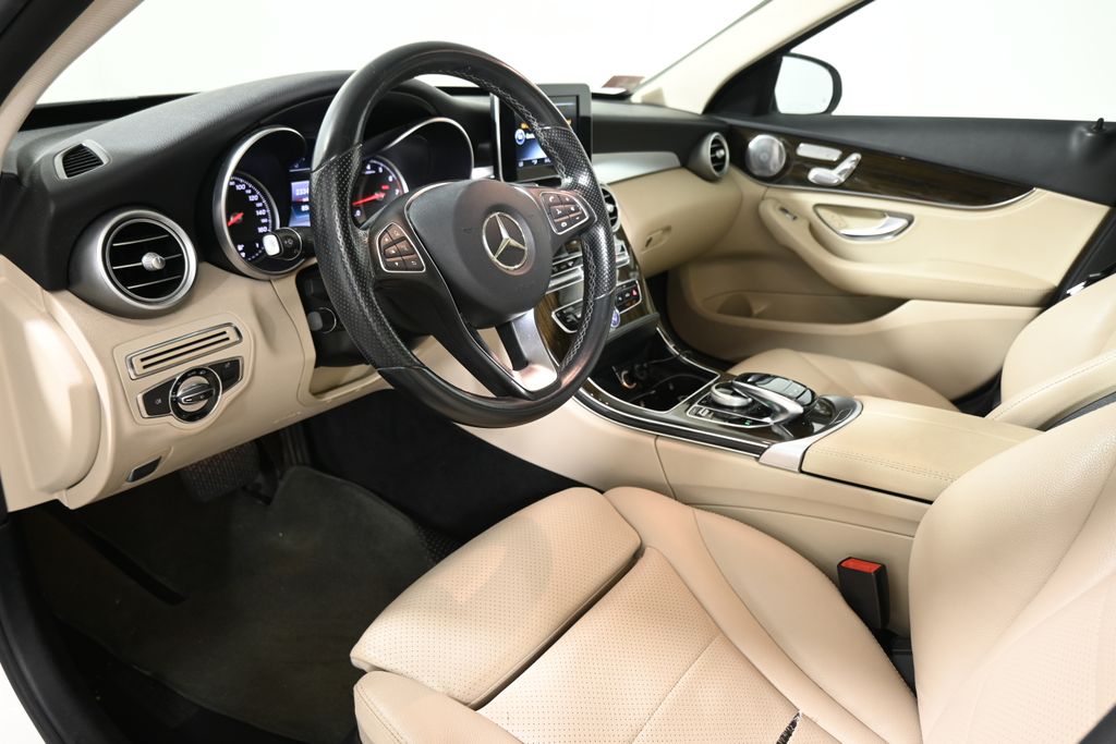 Thumbnail: 2016 Mercedes-Benz C-Class - 4