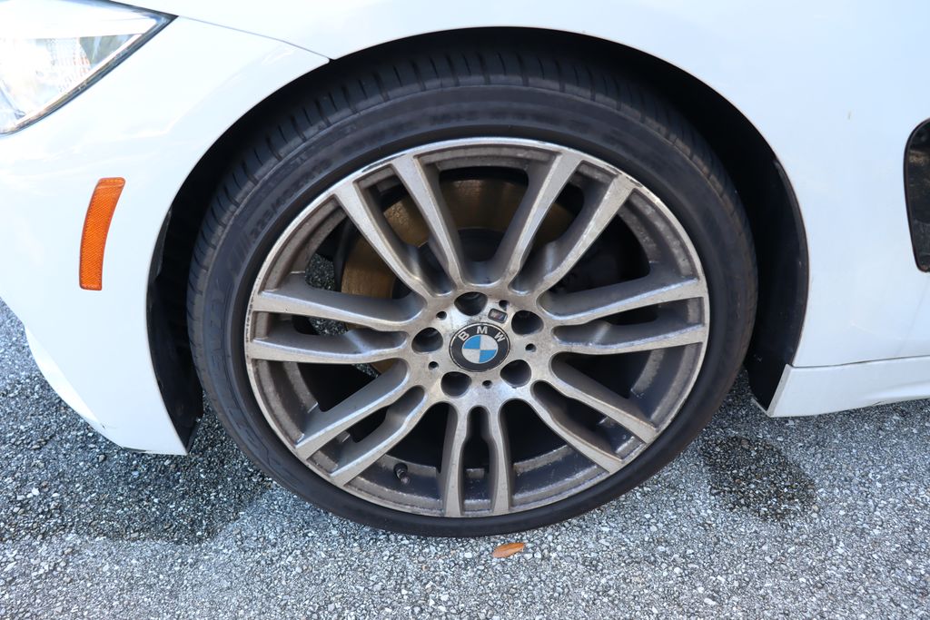 Thumbnail: 2015 BMW 4 Series - 4
