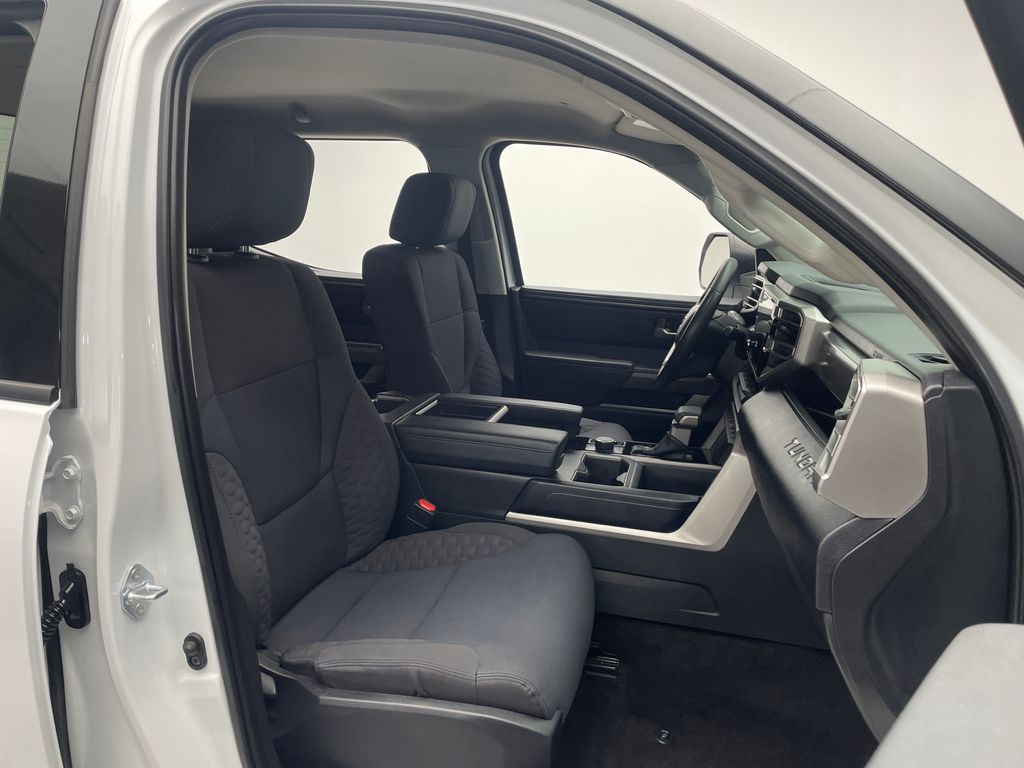 Thumbnail: 2022 Toyota Tundra - 18