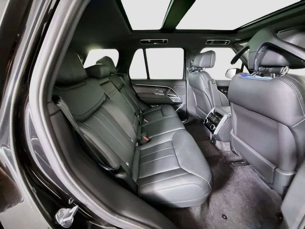 Thumbnail: 2026 Land Rover Range Rover - 22
