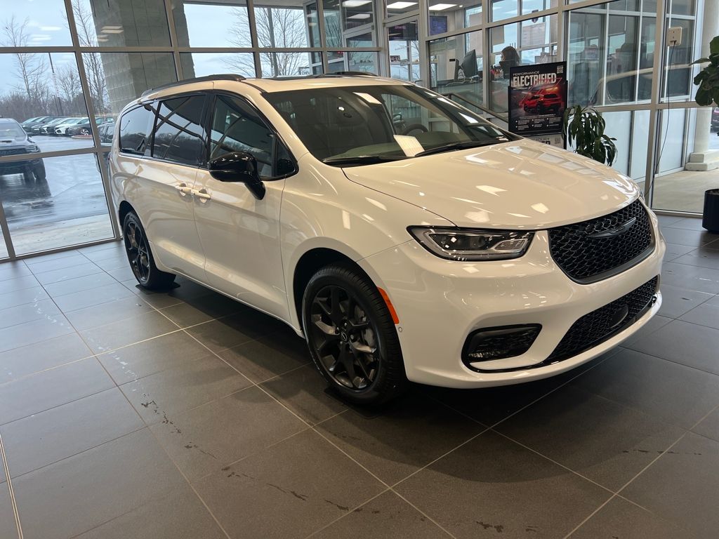2026 Chrysler Pacifica Limited
