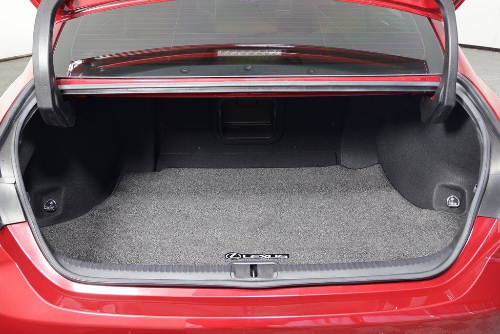 Thumbnail: 2021 Lexus ES - 14