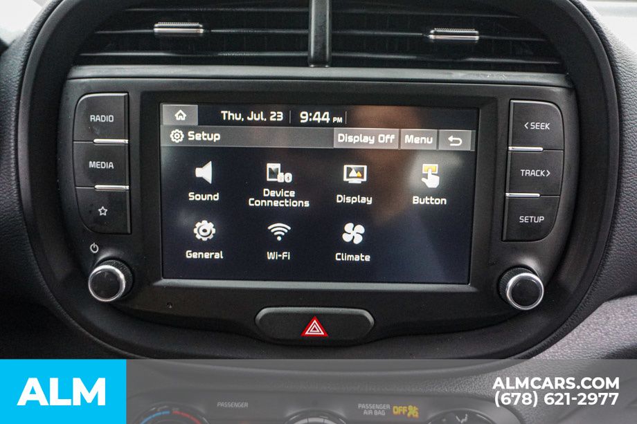 2025 Kia Soul LX - Photo 35