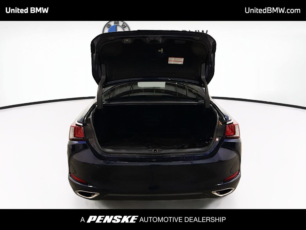 Thumbnail: 2019 Lexus ES - 14